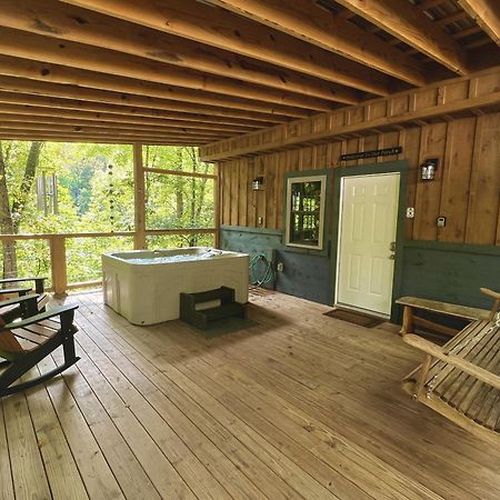 Bigfoots Hideaway Cabin Гатлінбург Екстер'єр фото