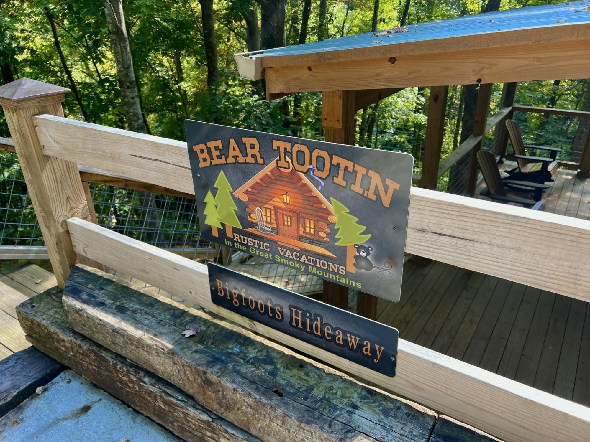 Bigfoots Hideaway Cabin Гатлінбург Екстер'єр фото